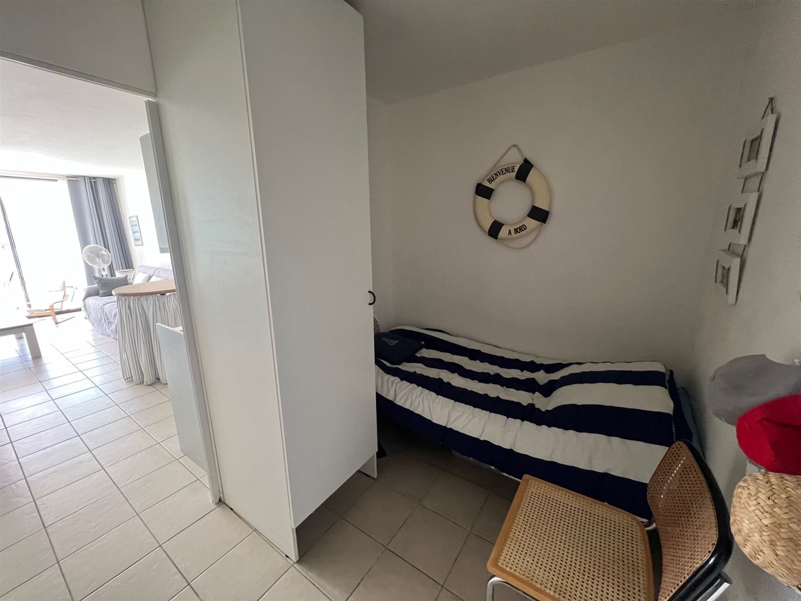 Heel mooie zongerichte studio met zicht op duinen foto 7