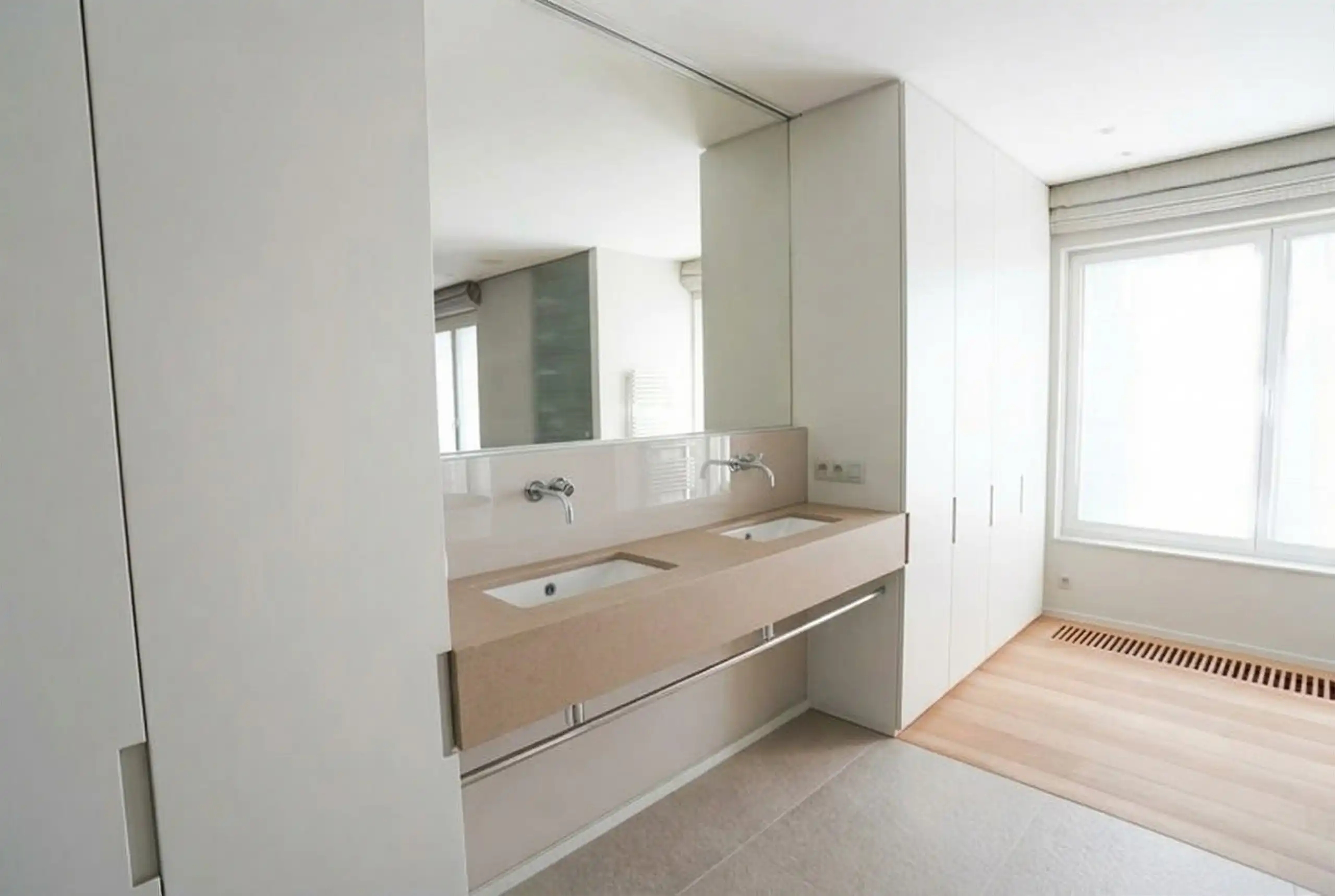 Zeldzame parel!  Klasse appartement met groen panorama foto 14