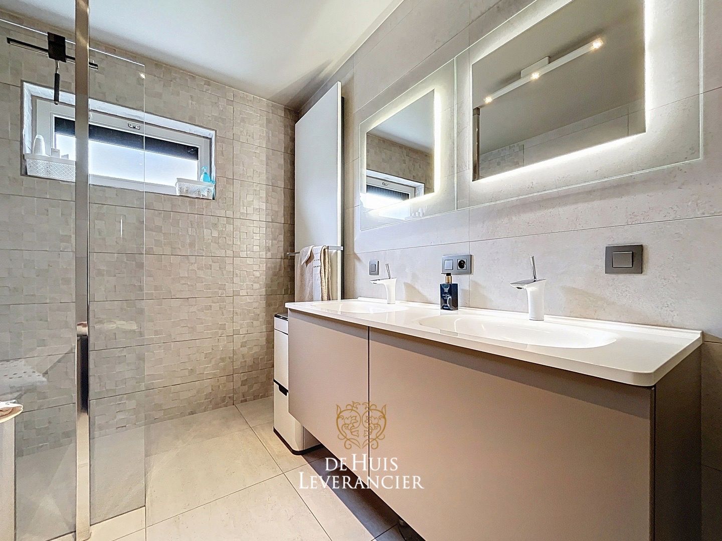 Exclusief wonen in Kontich ? Luxe, rust & ruimte met tuin met zwembad te koop ! foto 18