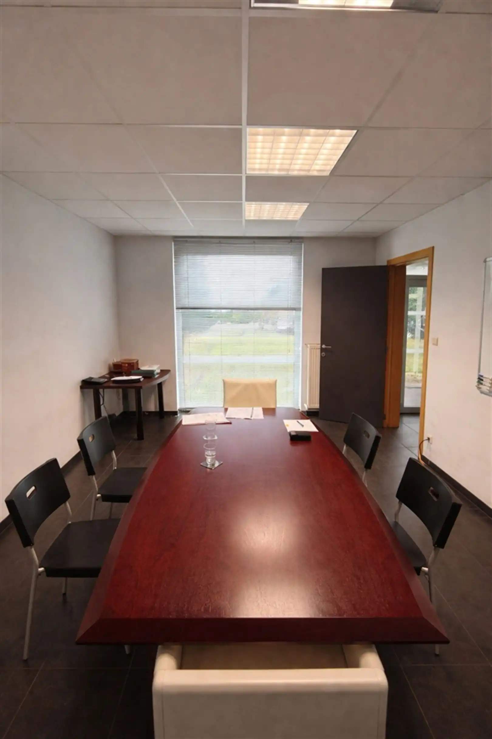 Industriële site met volledig verhard buitenterrein  foto 6