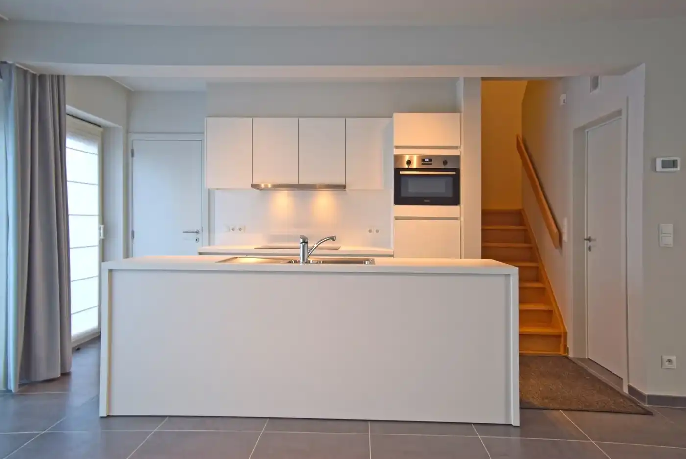 RUSTIG GELEGEN WONING VLAKBIJ GROENZONE  foto 4