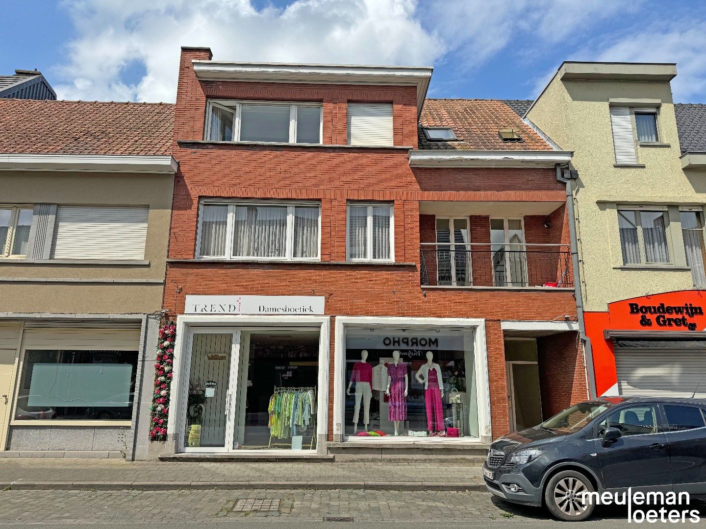 Opbrengsteigendom met tuin in Ruddervoorde centrum foto 1