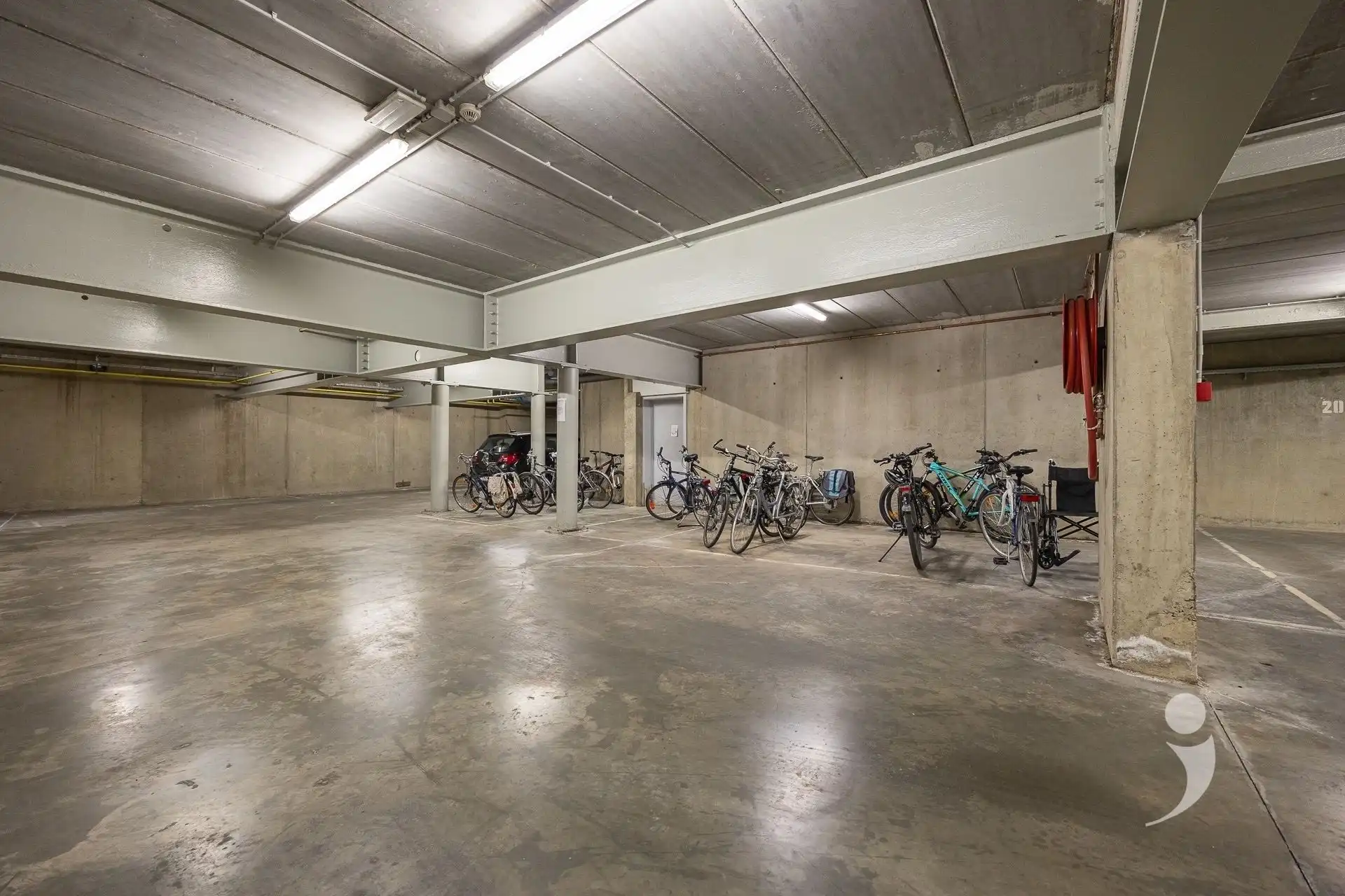 Zeer ruim duplexappartement in hartje Herent! foto 24