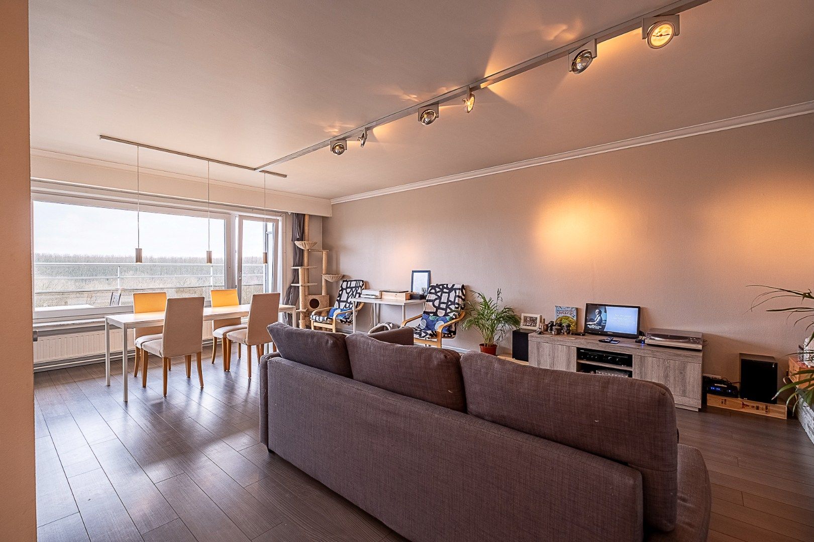 Ruim en instapklaar appartement gelegen op de 9de verdieping foto 5