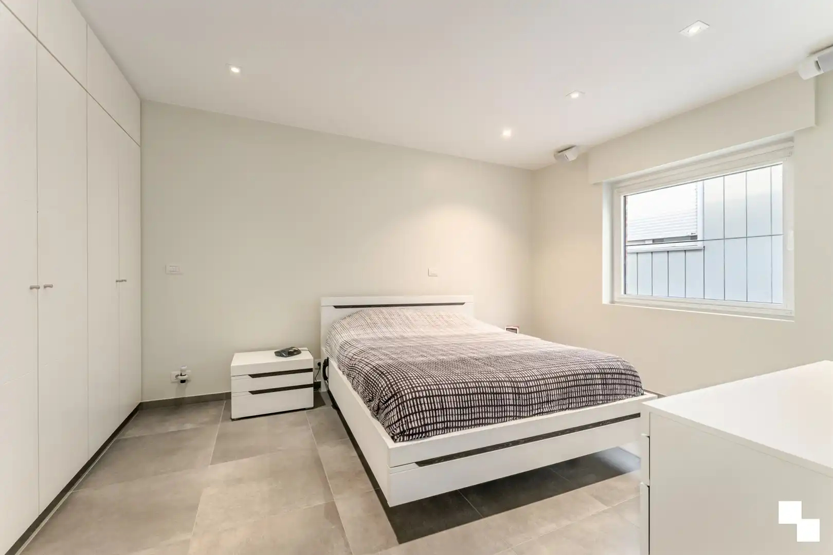 Veelzijdige eigendom met recente woning en heel wat opslagmogelijkheden te Lendelede foto 14