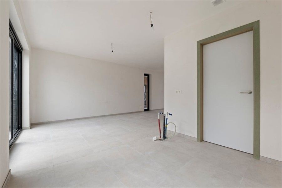 KNAPPE NIEUWBOUWWONING IN HET CENTRUM VAN BORGLOON (MOGELIJKHEID AANKOOP 6% BTW) foto 20