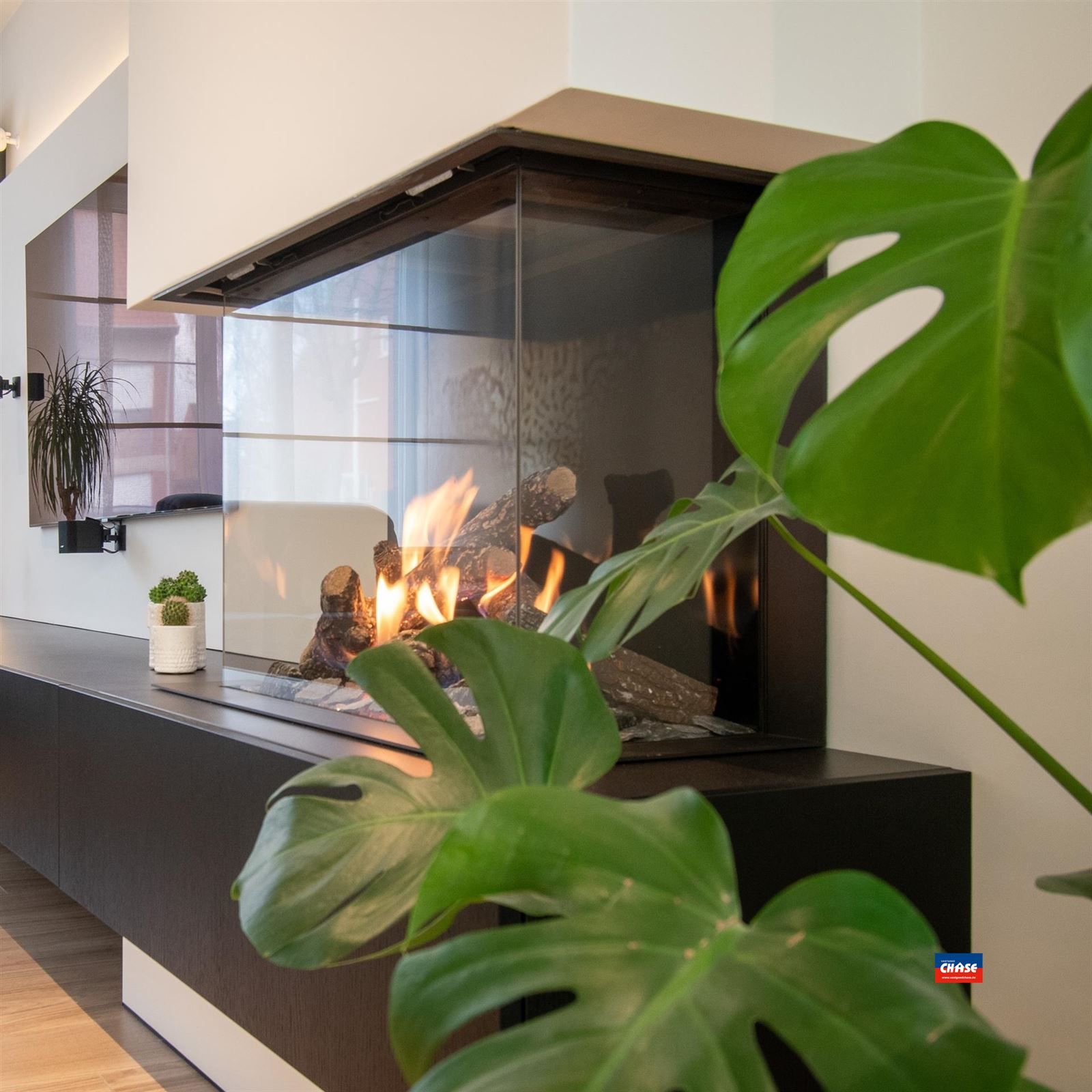 Prachtig gerenoveerde gezinswoning met zonnepanelen foto 10