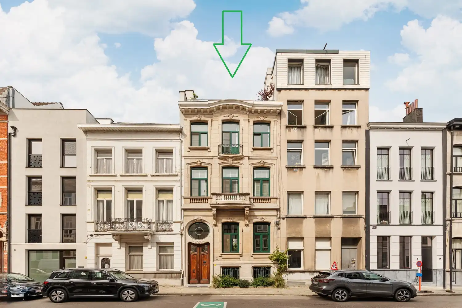 Instapklare en ruime herenwoning (362m²/EPC B) met zalige buitenruimtes op toplocatie te Antwerpen-Zuid: ideaal voor combi wonen/werken! foto 2