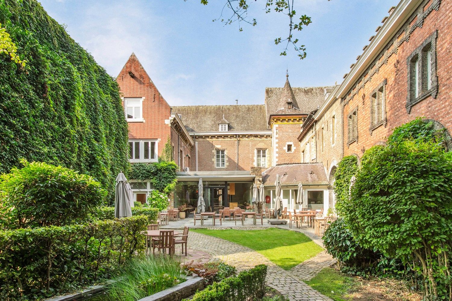 Te Koop: Uniek Historisch Pand in het Hart van Tongeren - Hemelingenstraat 23 foto 2