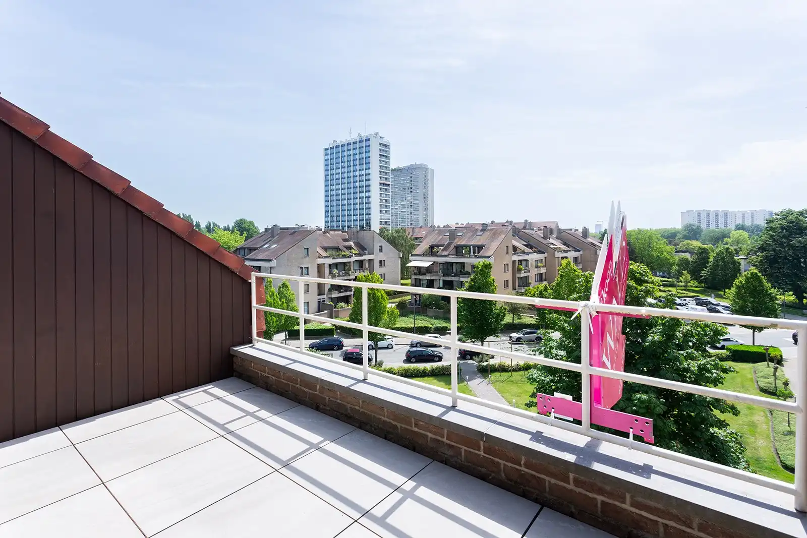 Ruim en lichtrijk duplex met 2 terrassen.  foto 16