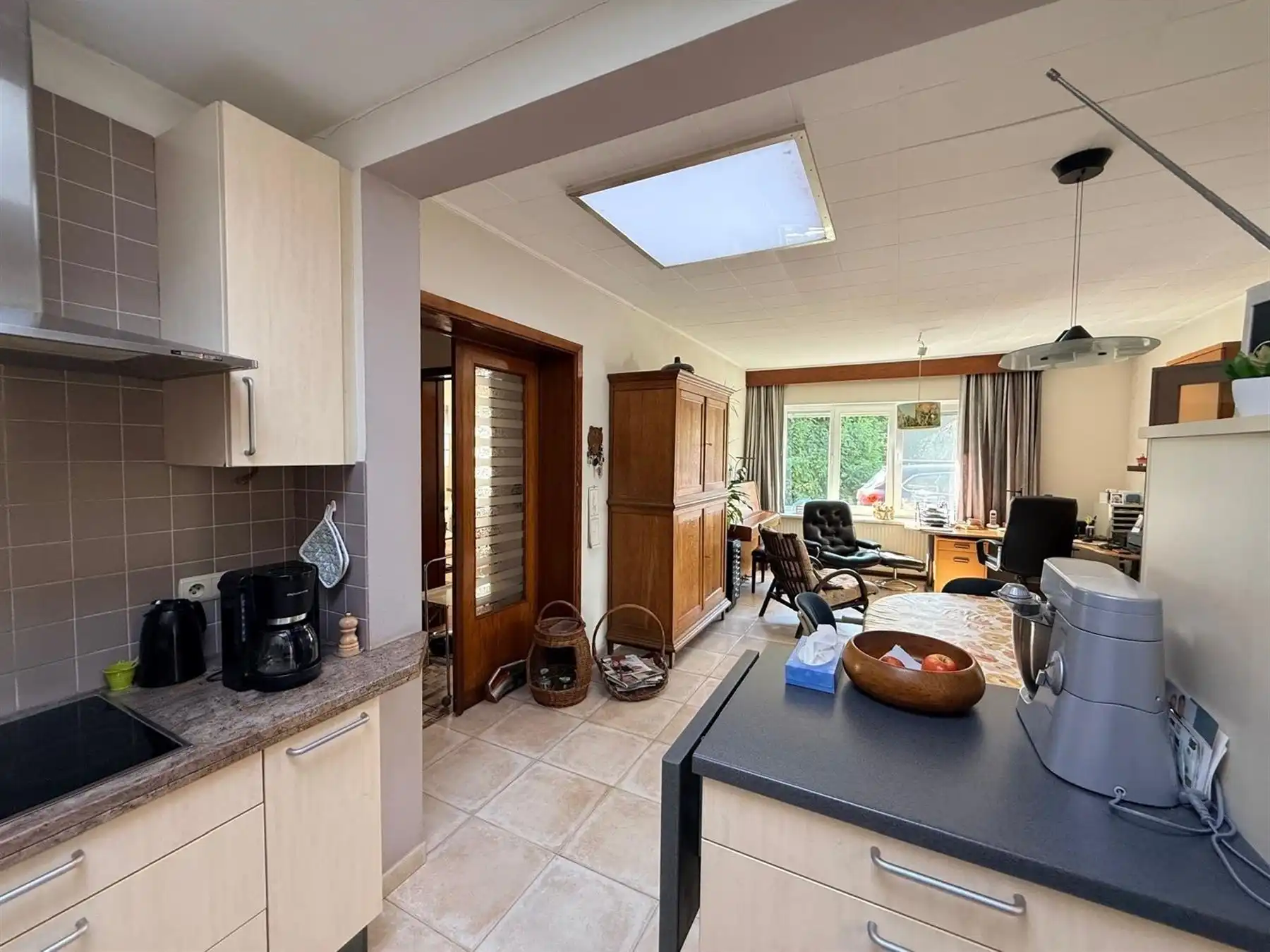 3-GEVEL WONING MET TUIN OP 8 ARE foto 6