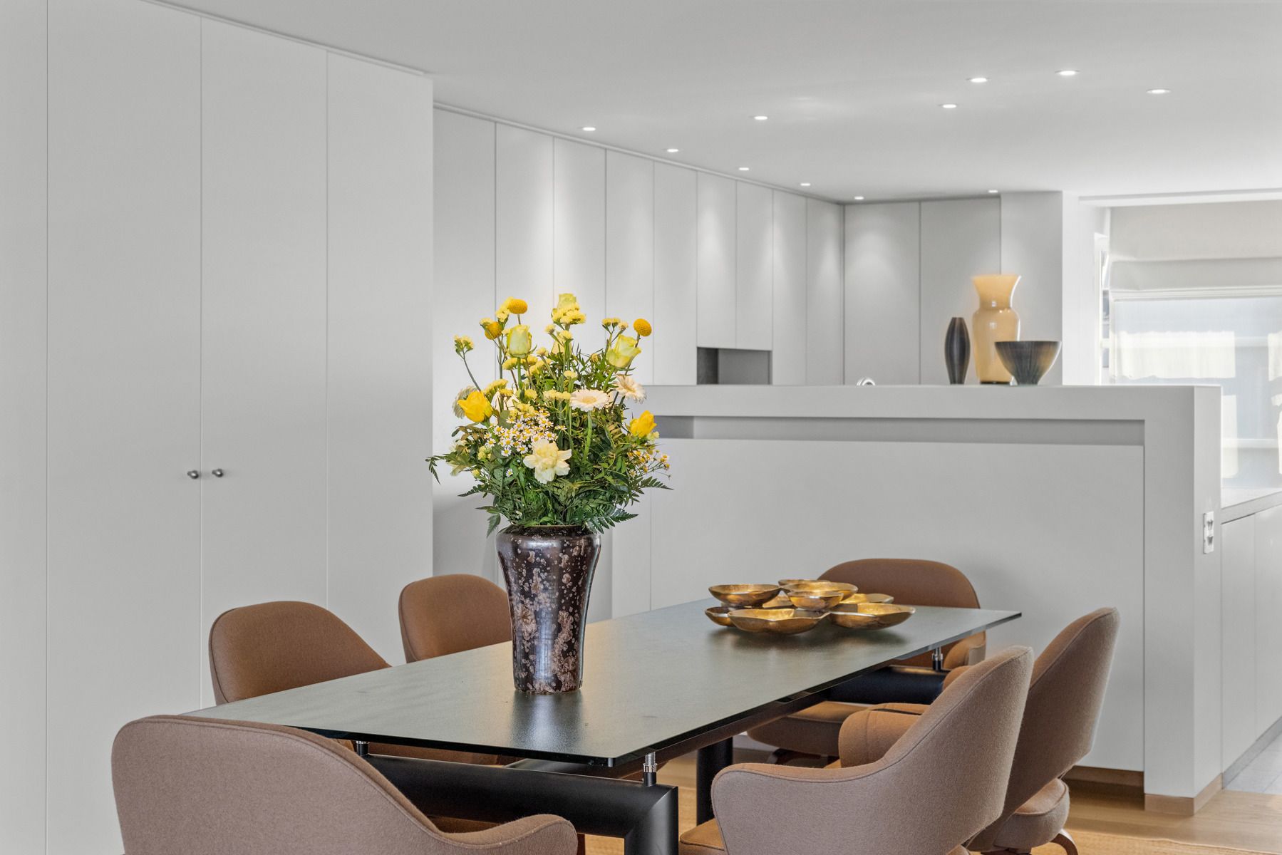 Exclusief en riant wonen met zicht op de oude Leiearm foto 9