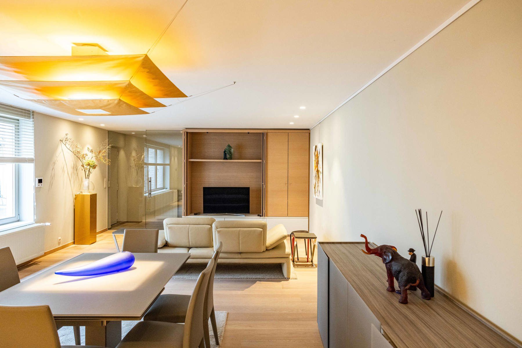Hoofdfoto van de publicatie: Stijlvol handelspand met luxe-appartement en tuin
