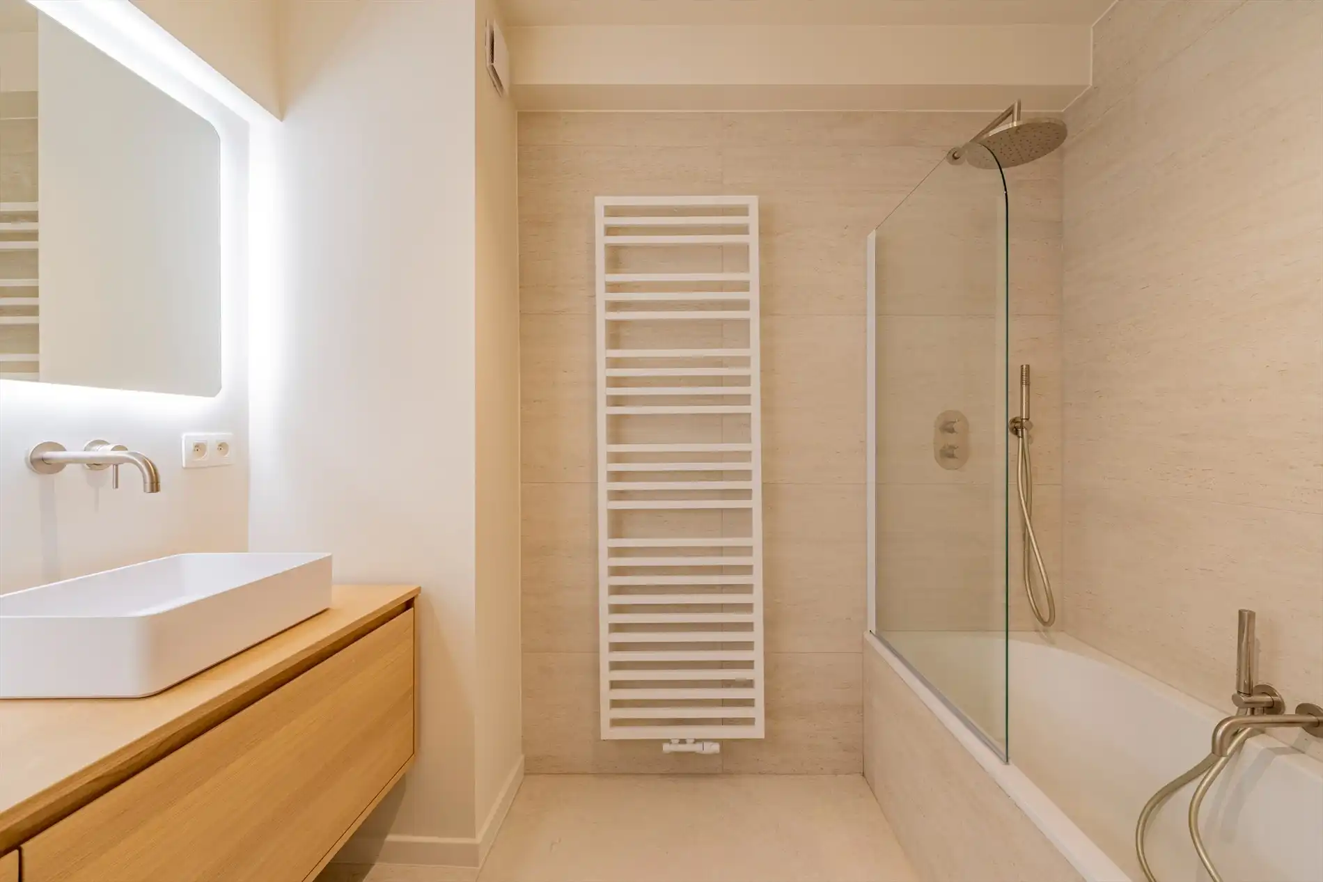 Gerenoveerd appartement met 3 slaapkamers te Knokke foto 13
