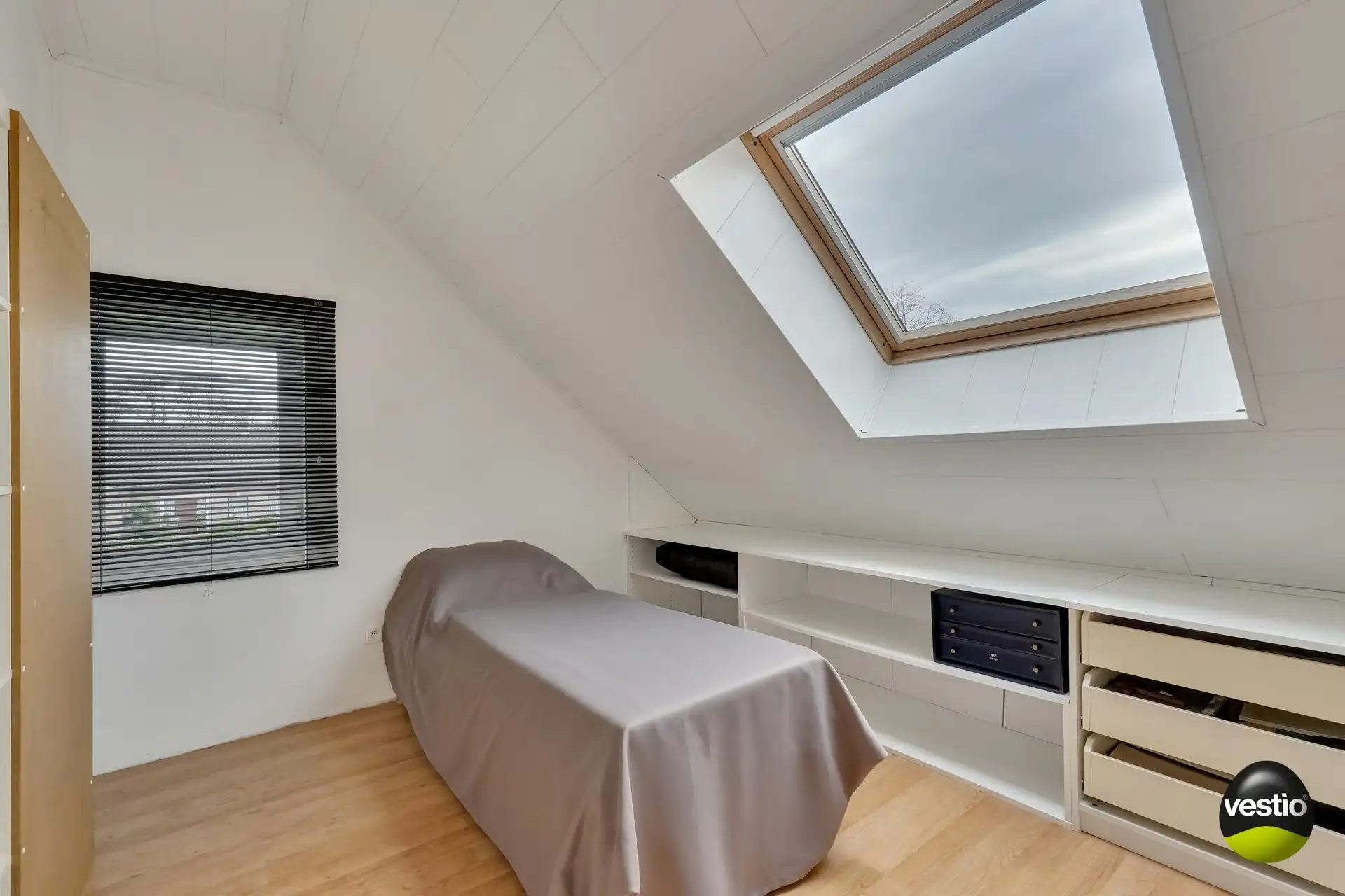 GERENOVEERDE LANGGEVELHOEVE OP 37,90 ARE MET TOPLIGGING IN ZEVENHUIZEN foto 35