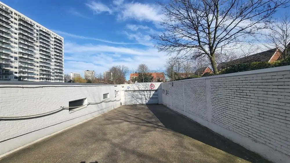 Ondegrondse binnenstaanplaats  foto 3