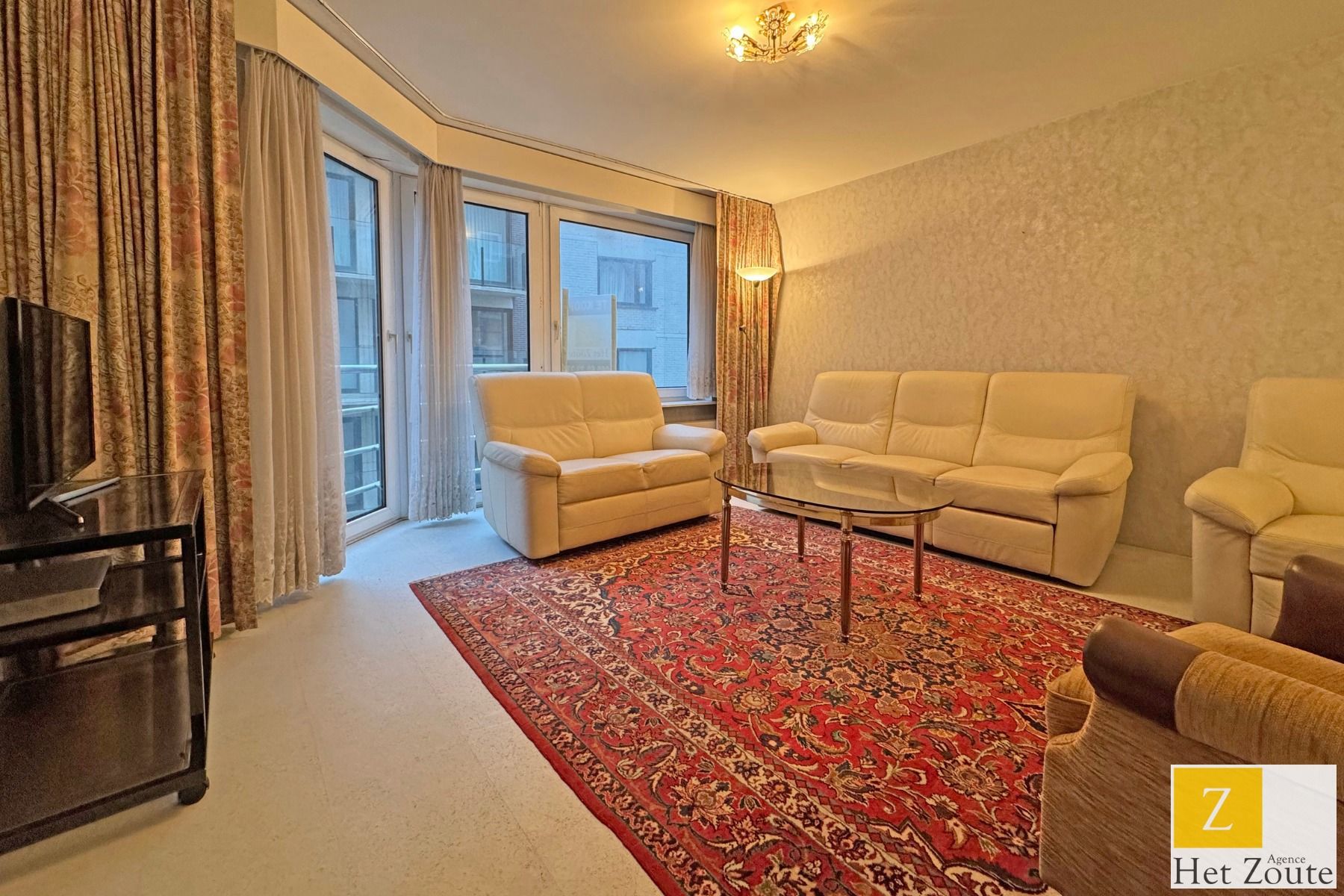 Te renoveren appartement op enkele passen van de Zeedijk foto 3
