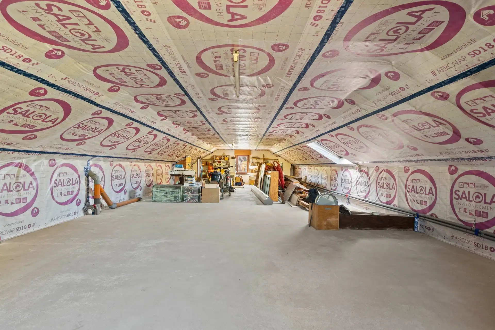 Zeer ruime bungalow met grote zolder, op een perceel van 520 m² met 2 garages, in een rustige straat nabij centrum Hamme foto 21