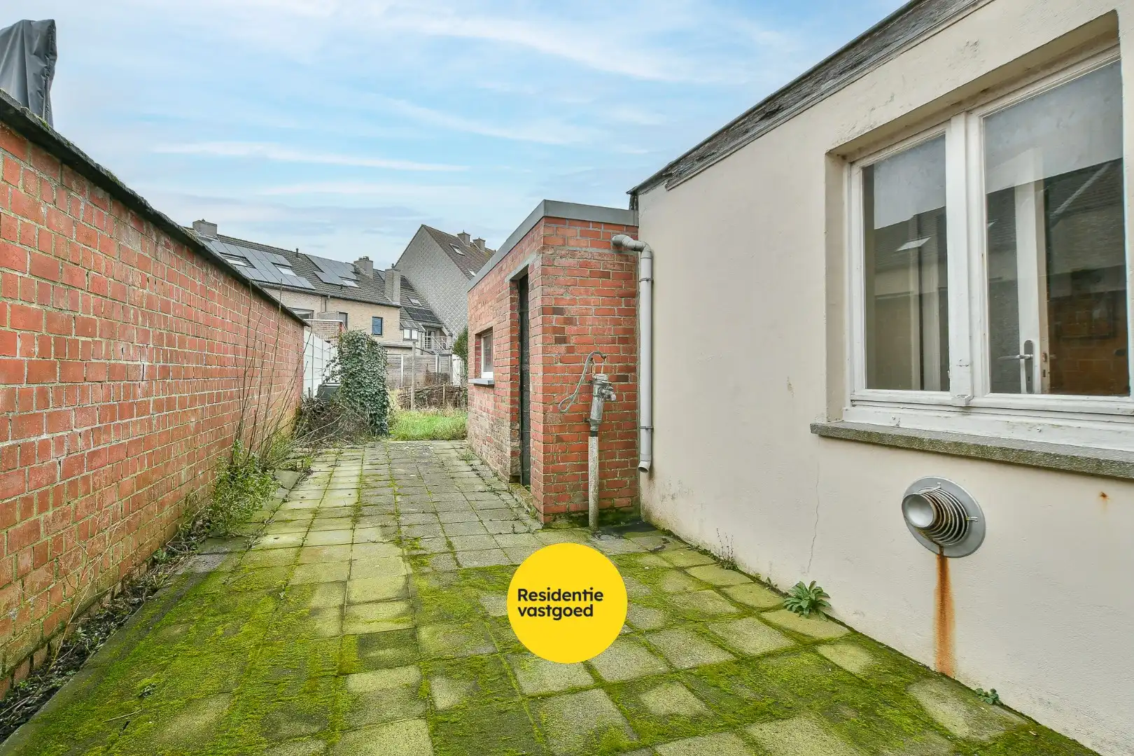 Rijwoning met veel potentieel, garage en tuin nabij centrum Blankenberge foto 10