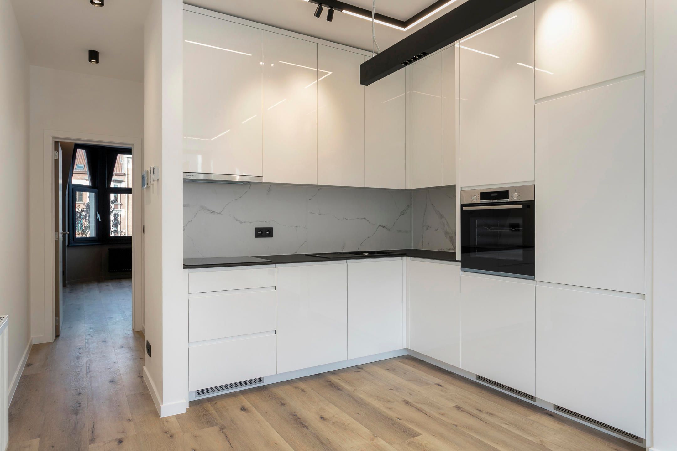 Prachtig high-end renovatieproject - 1 slpk met groot terras foto 7