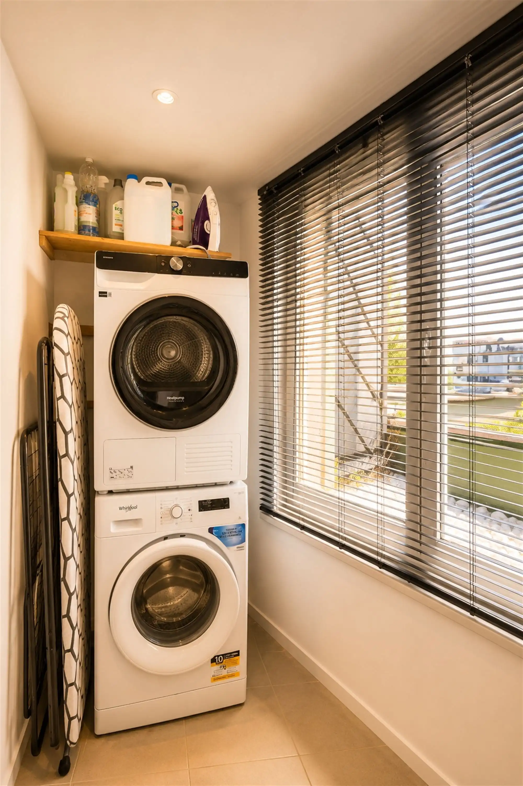 Prachtige karakterwoning met zonnige tuin in Wilrijk  foto 12