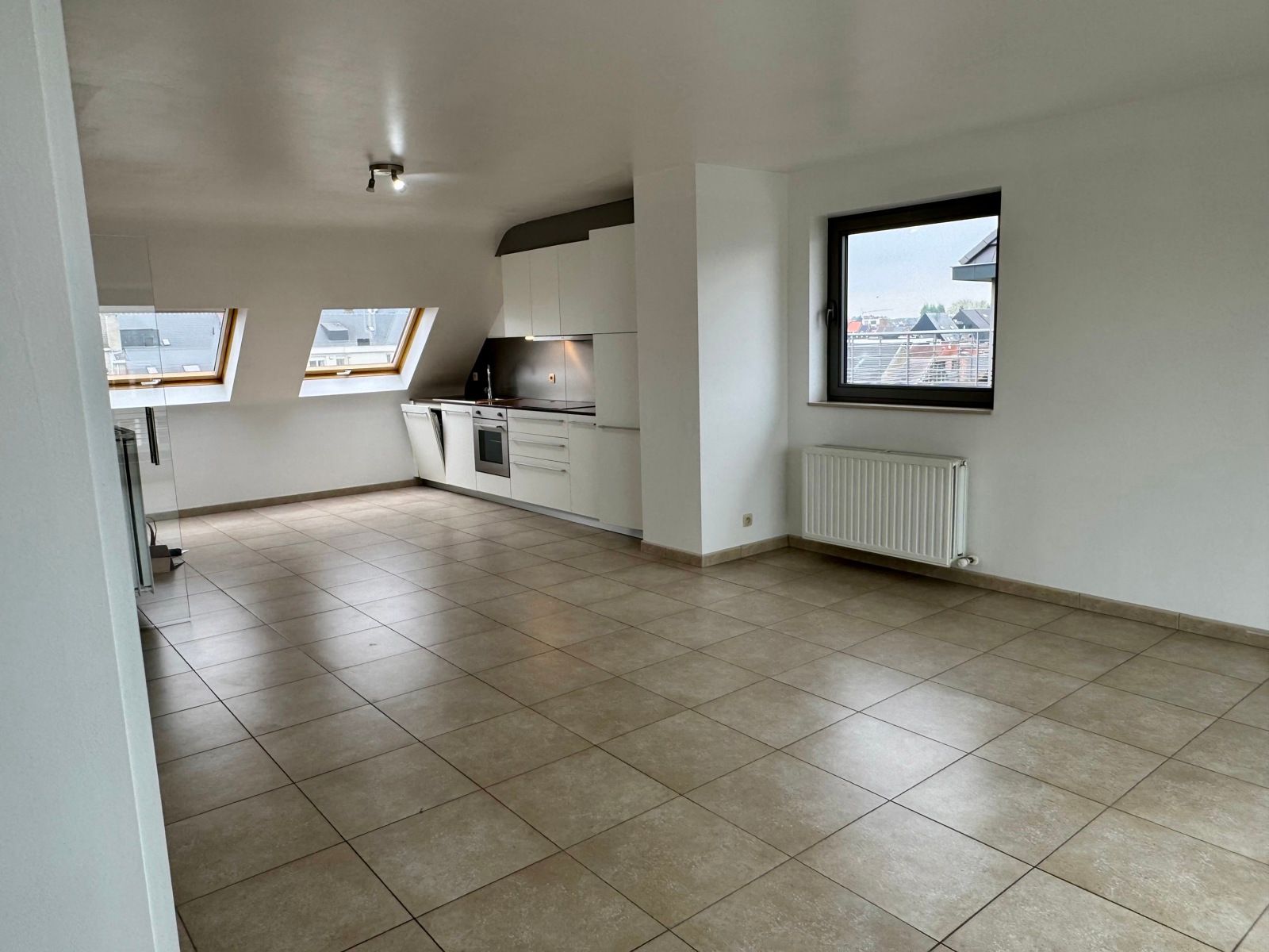 Appartement te huur in centrum Ninove foto 5