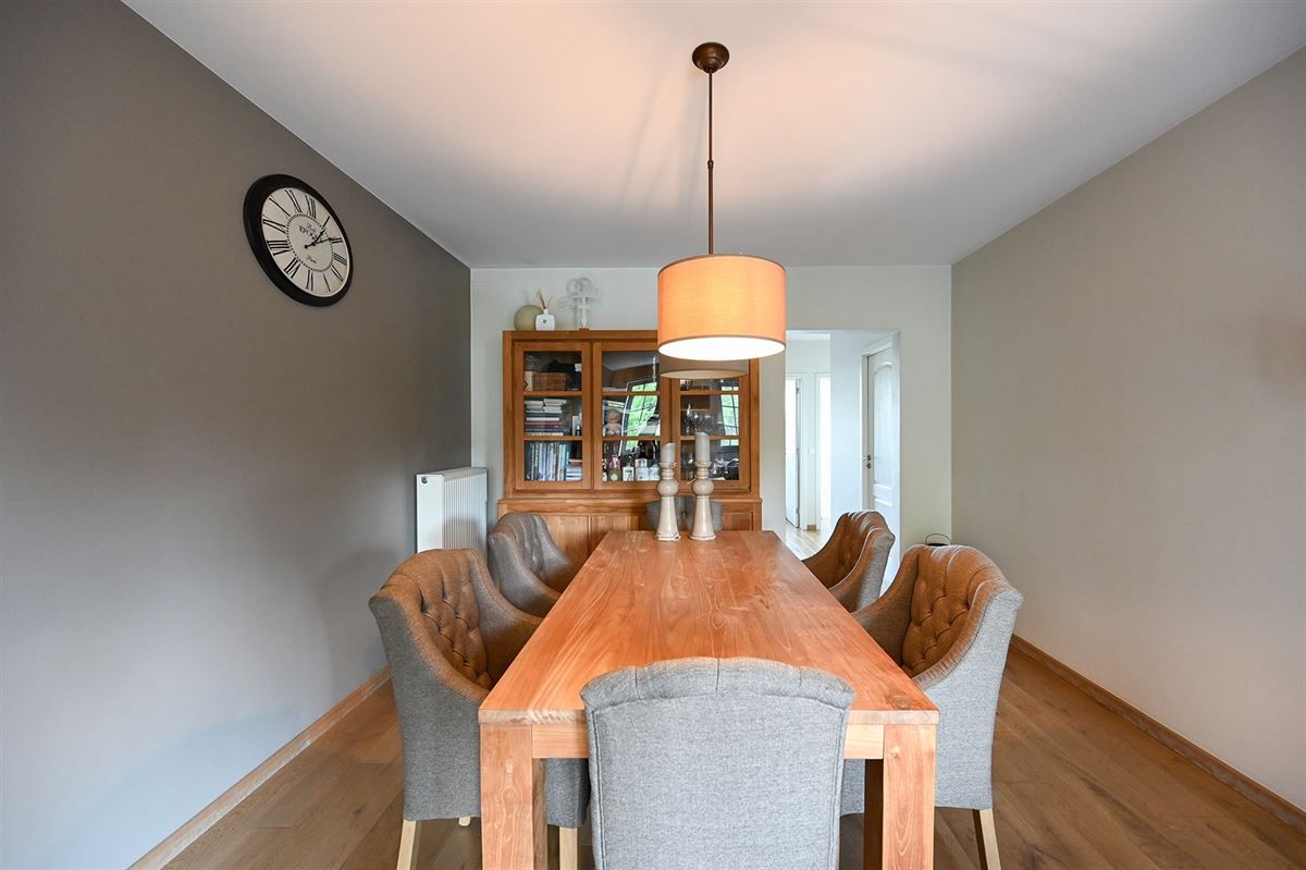 Stijlvol appartement met 2 slaapkamers, 2 terrassen en garageplaats foto 5