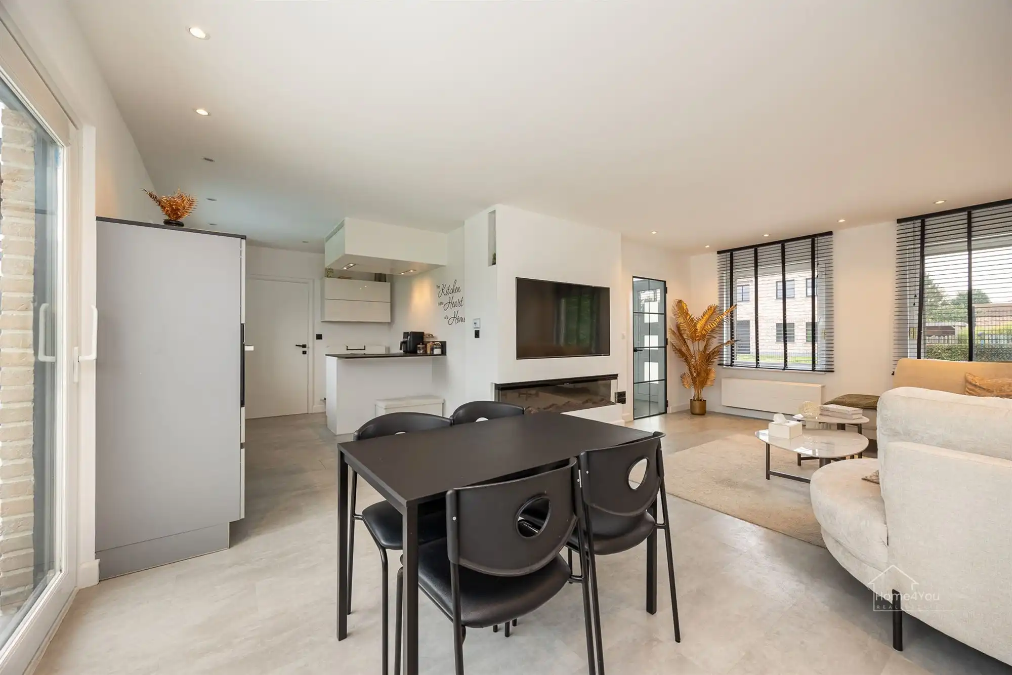 Moderne villa met 3 slaapkamers en zwembad te Waasmunster! foto 21