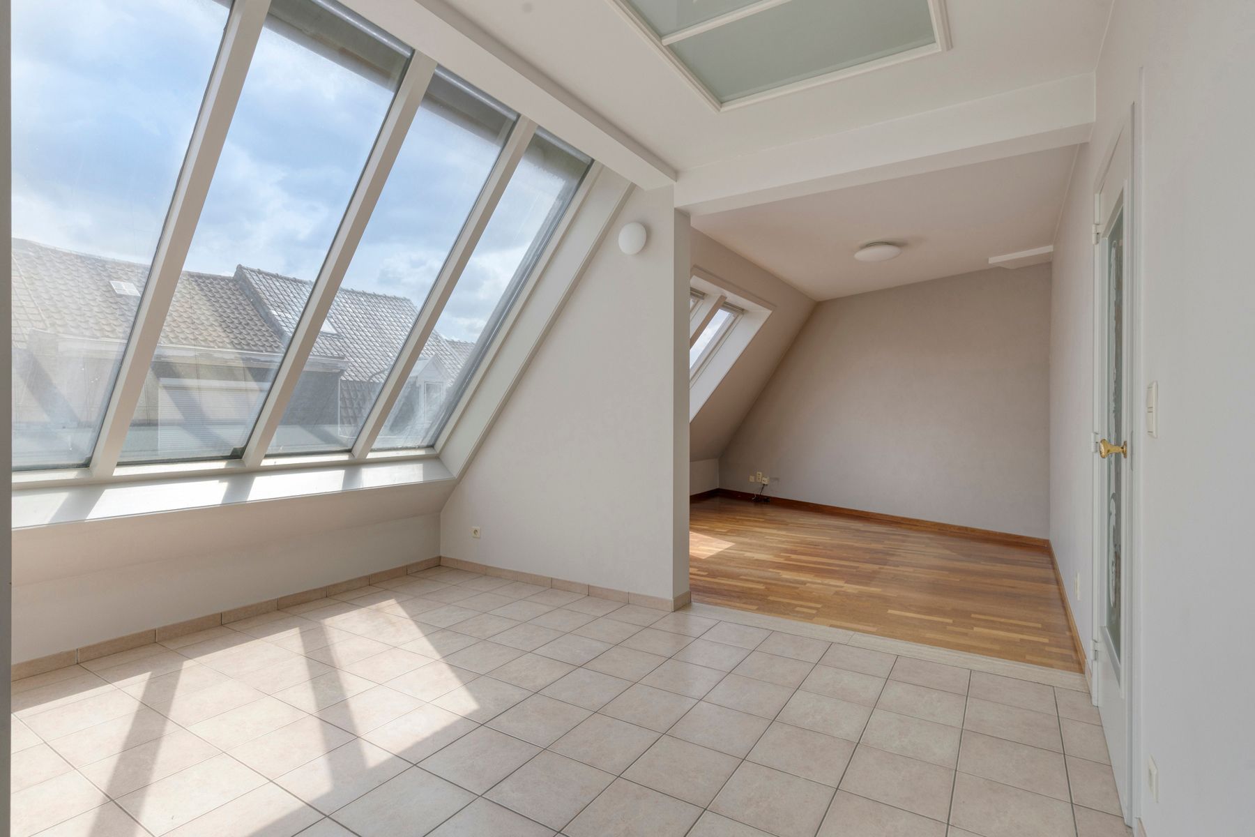 Instapklaar appartement van 153m² !!! met garage en standplaats !!! foto 3
