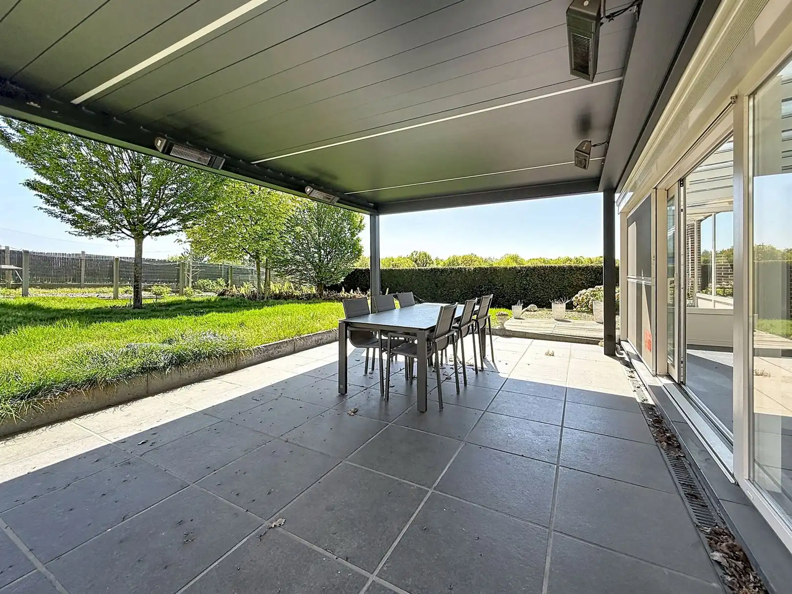 Ruime open bebouwing met 4 slpks, veranda, tuin, garage, 8a  foto 37
