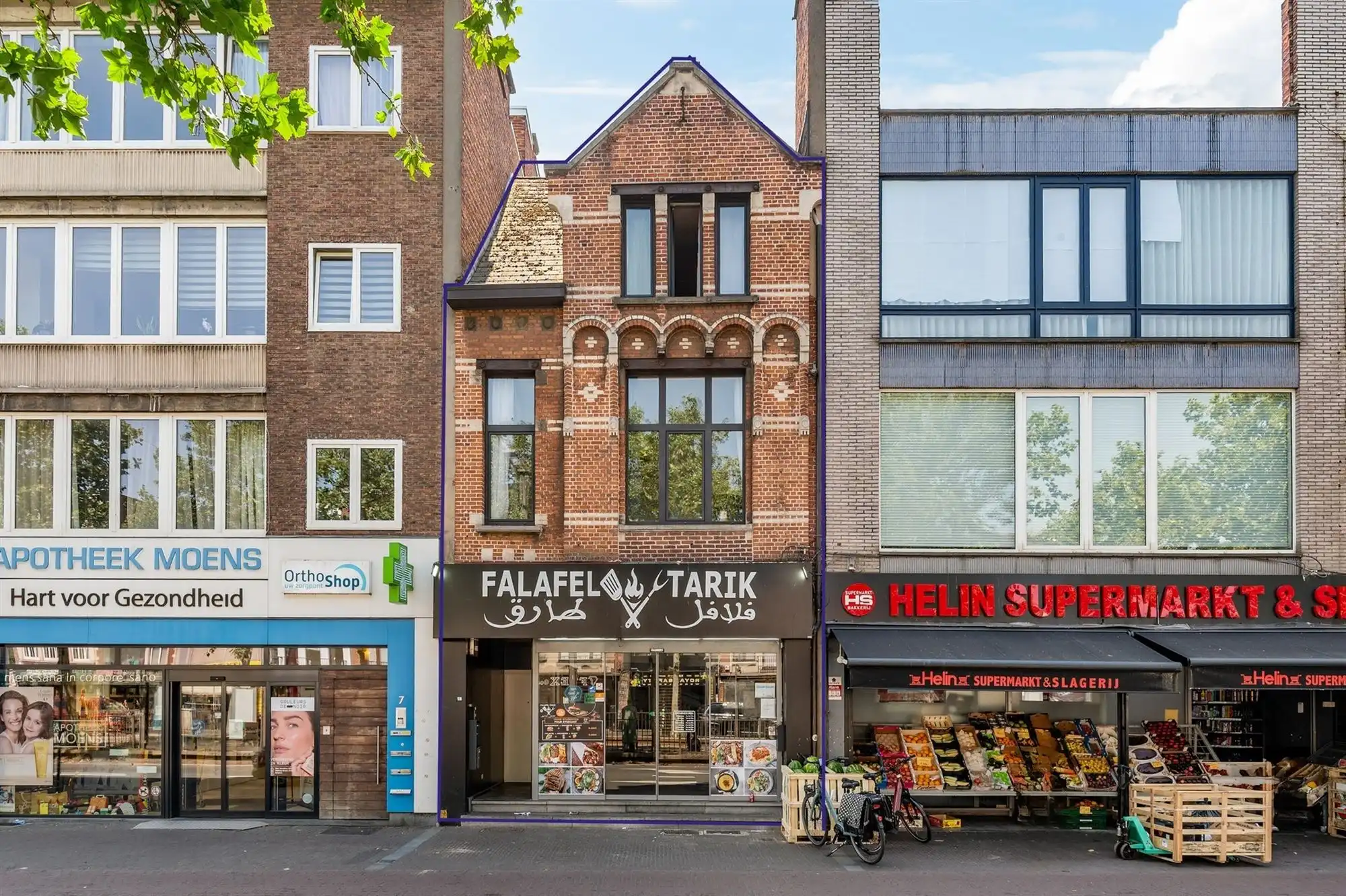 Opbrengsteigendom in hartje Mortsel foto {{pictureIndex}}