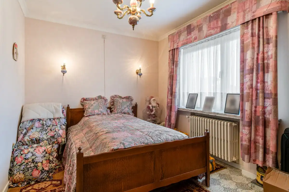 Zeer goed onderhouden halfopen bebouwing met 3 slaapkamers en garage! foto 12