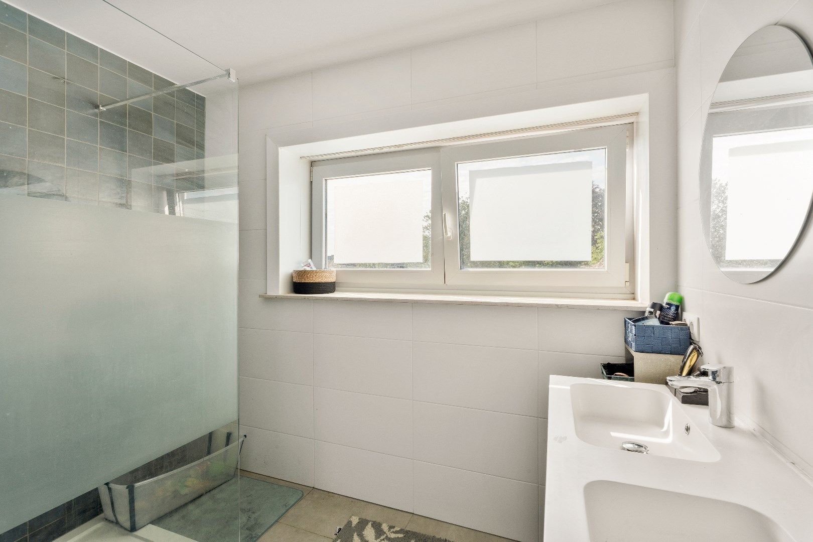 RUIME WONING OP 439M² MET 3 SLPKS, RUSTIGE LIGGING EN GROTE TUIN foto 11