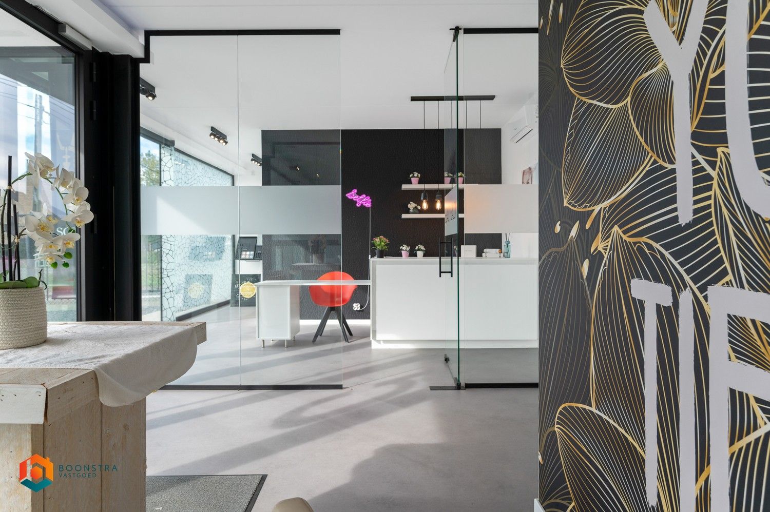 Exclusieve moderne villa met handelsruimte te Schriek foto 29