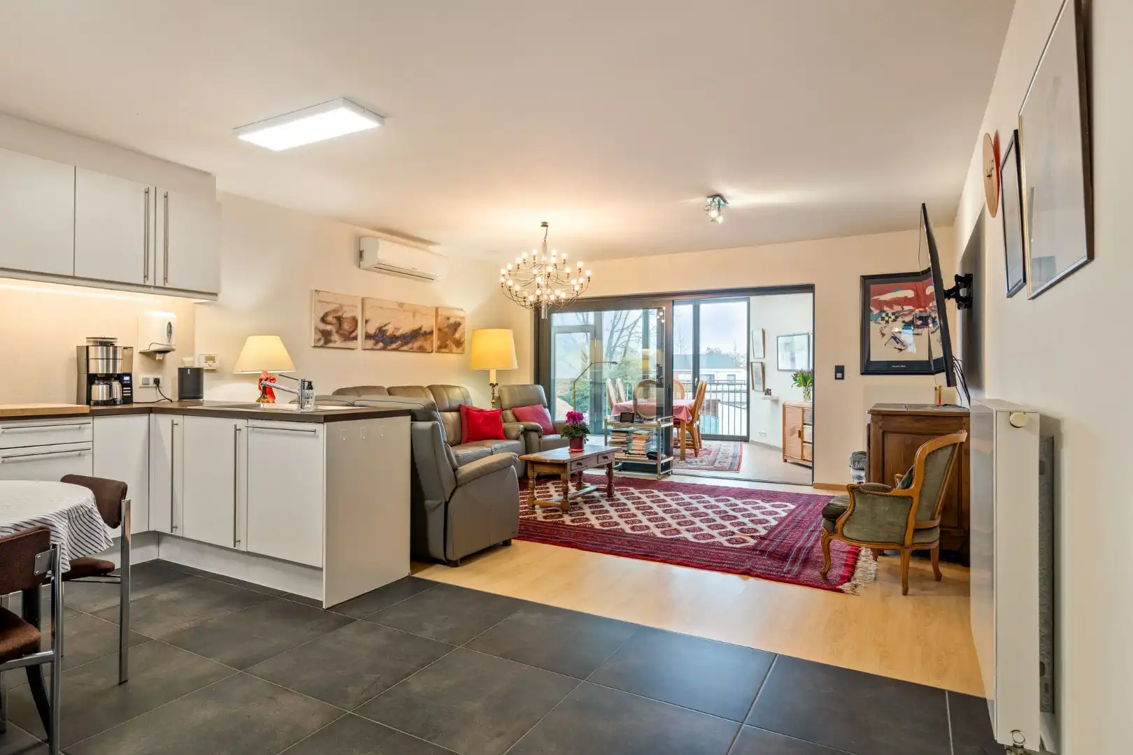 Ruime, energiezuinige bel-etagewoning met ruime garage in hartje Retie met zorgwoningpotentieel foto 6