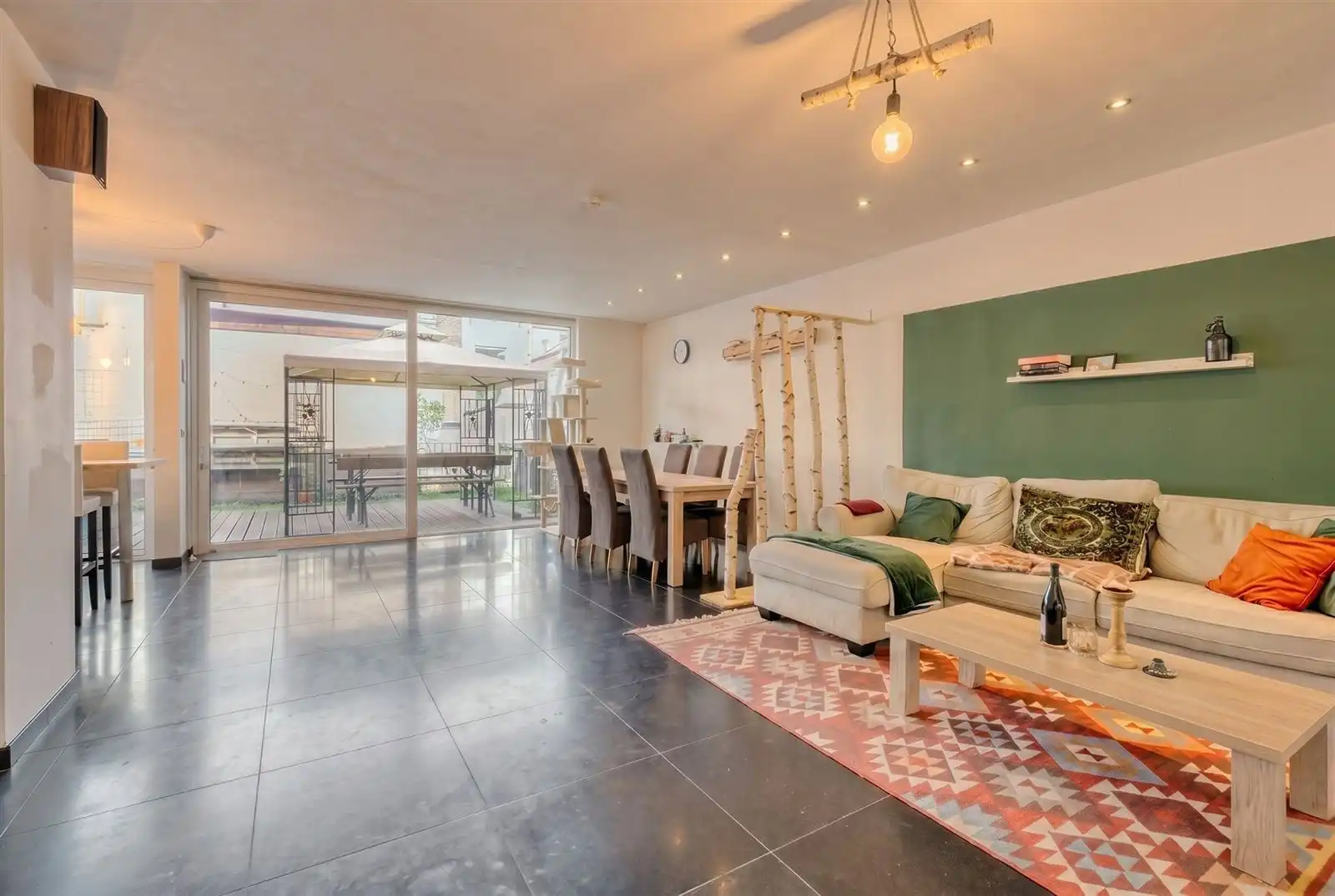 Unieke moderne triplex appt  met ruime garage op toplocatie in een steegje van de Kouter foto 4