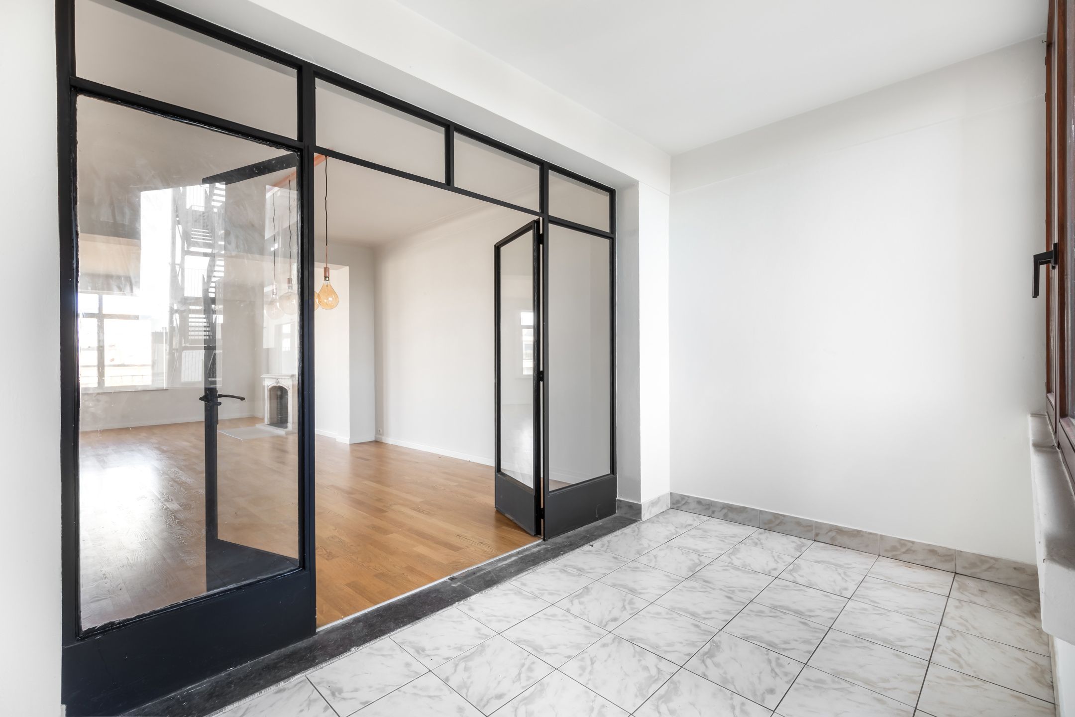 Riant licht appartement vlakbij Stadspark en centrum foto 17