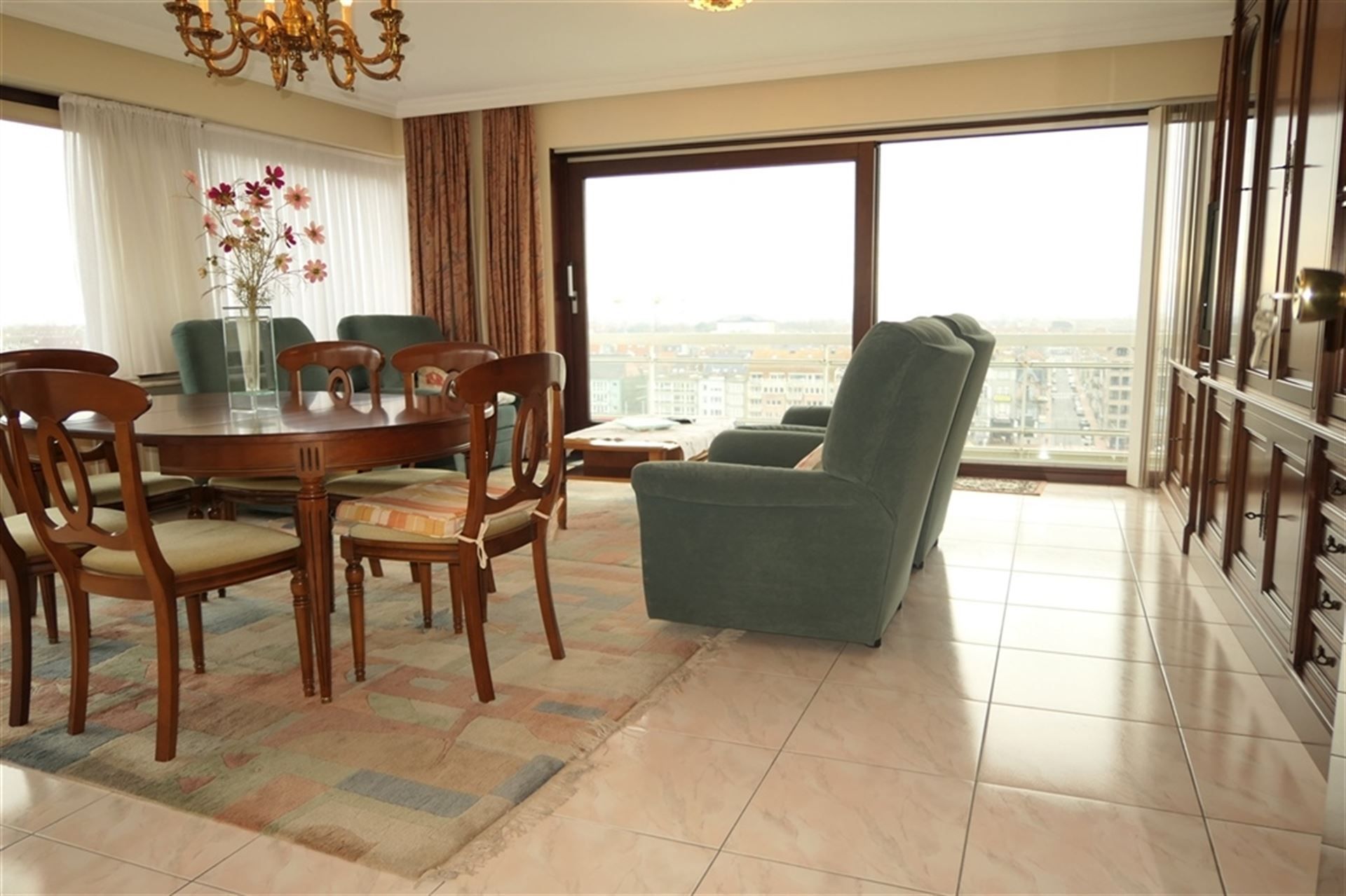 Appartement foto {{pictureIndex}}