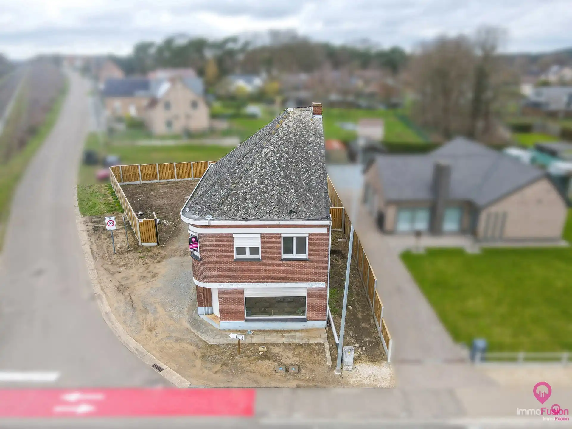 Uniek renovatieproject op centrale ligging met grote tuin! foto 20