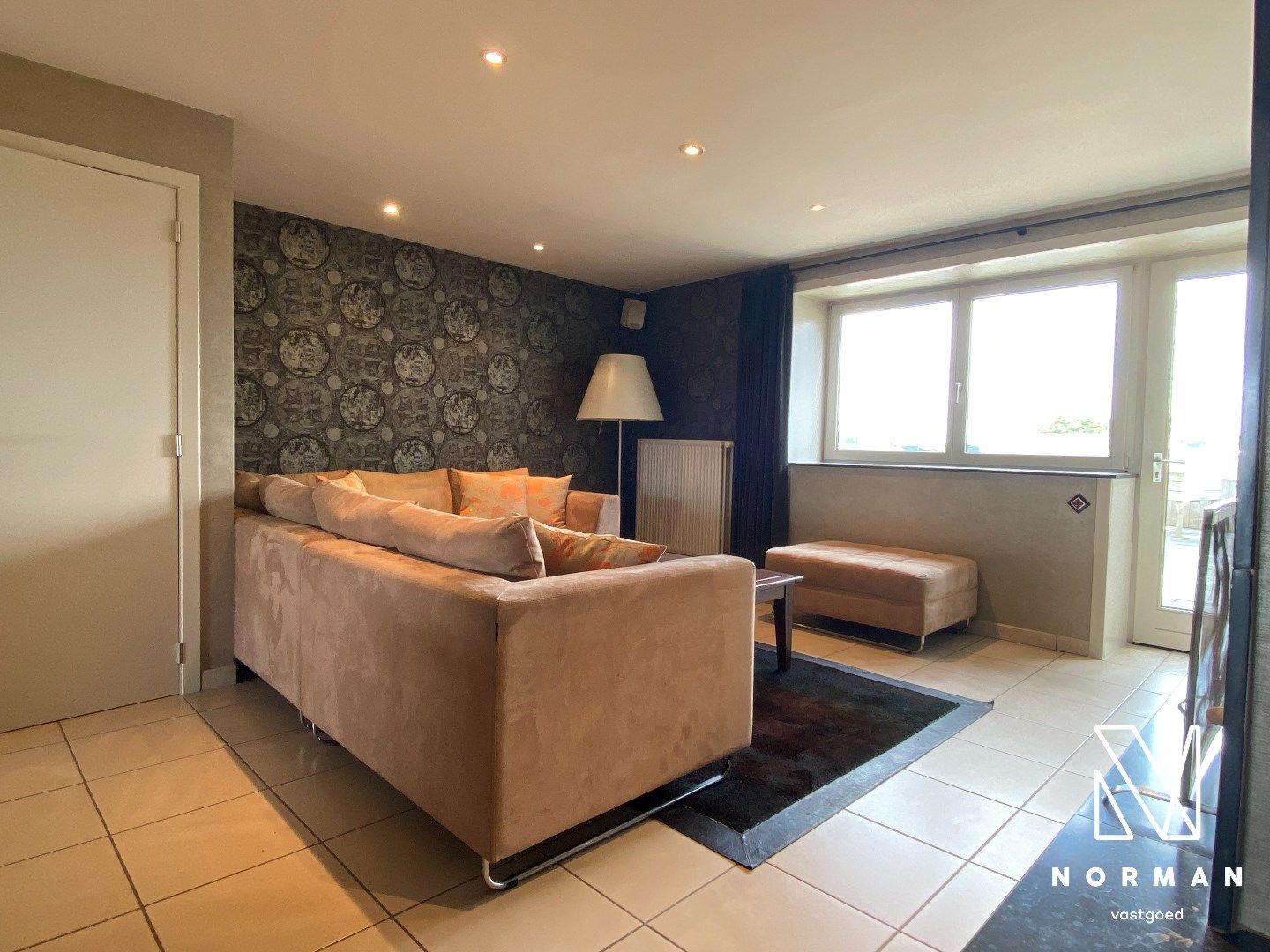 Duplex appartement met 3 slaapkamers, ruim en zonnig dakterras en garage foto {{pictureIndex}}