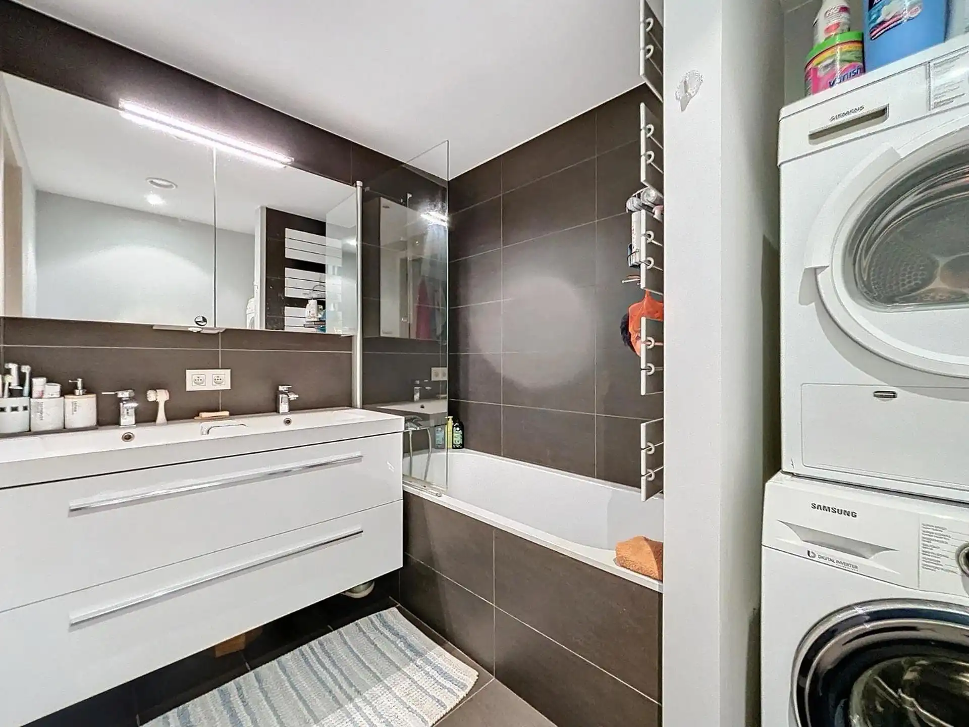 Mooi appartement met twee slk in een klein flatgebouw foto 10