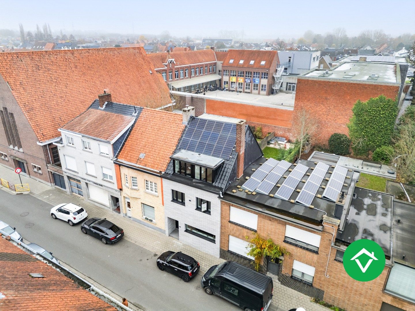 Hoog gerenoveerde woning met tuin en 4 slaapkamers te Roeselare foto 30