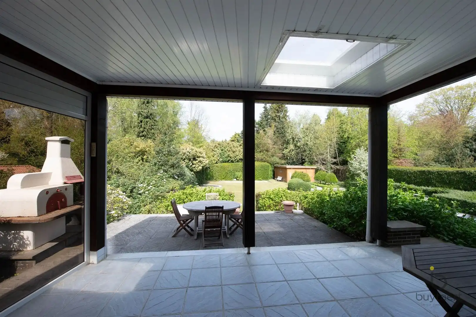 LICHTRIJK WONEN OP DE GRENS VAN SCHILDE EN ZOERSEL: OP TE FRISSEN SPLIT-LEVEL WONING MET TUIN EN ZWEMBAD. foto 14