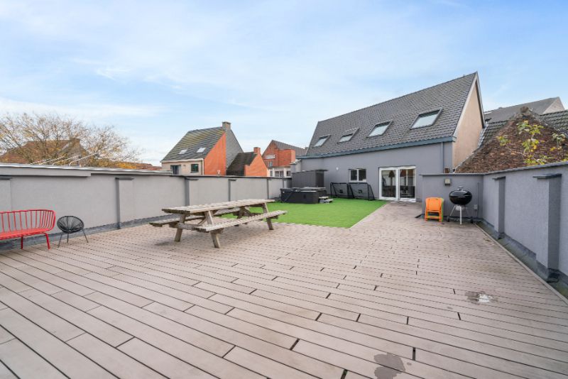 Grote woning (5 slpkmrs) met garage en werkplaats/magazijn !!! foto 3