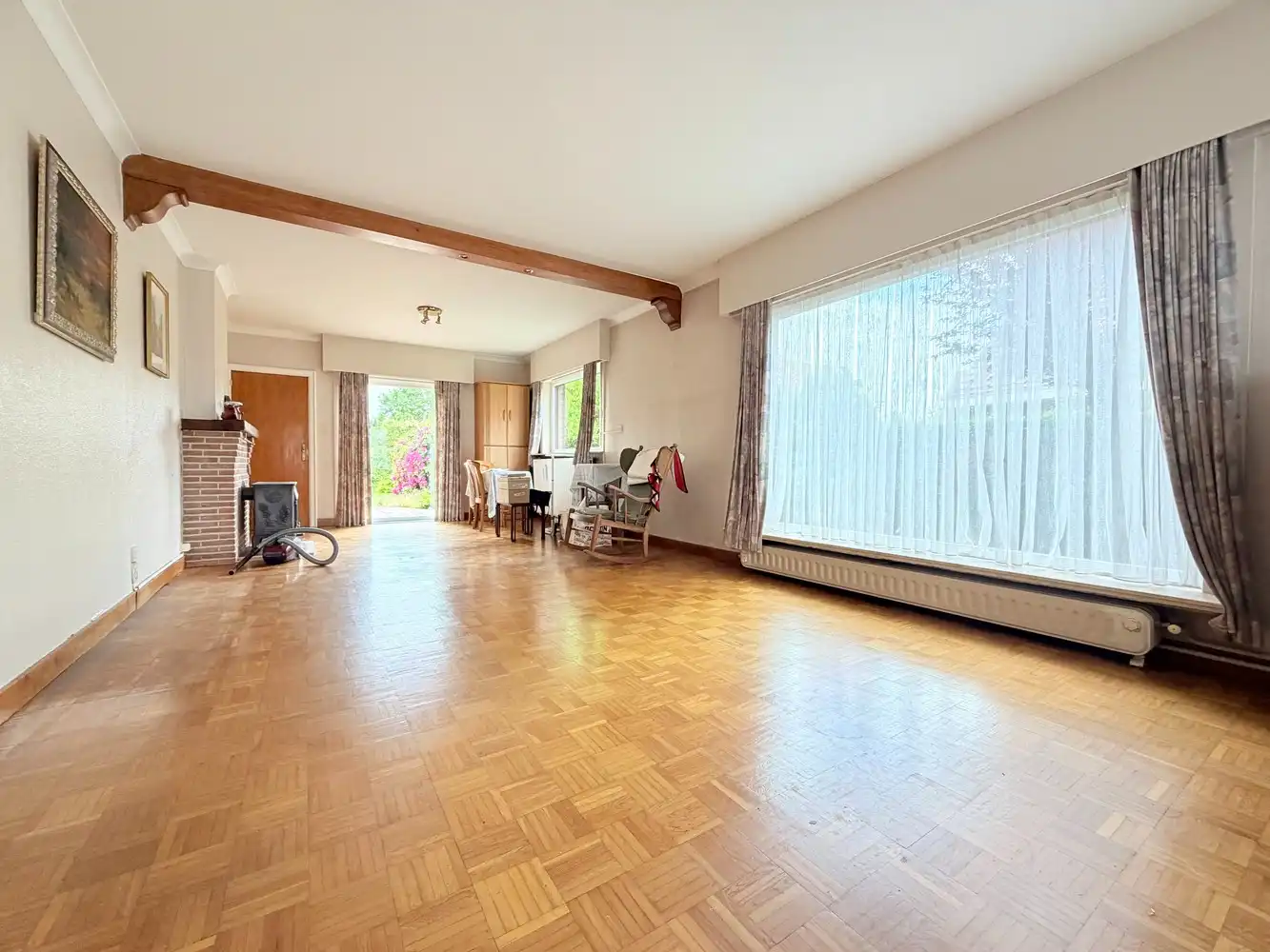 Op te frissen alleenstaande woning met riante tuin foto 8