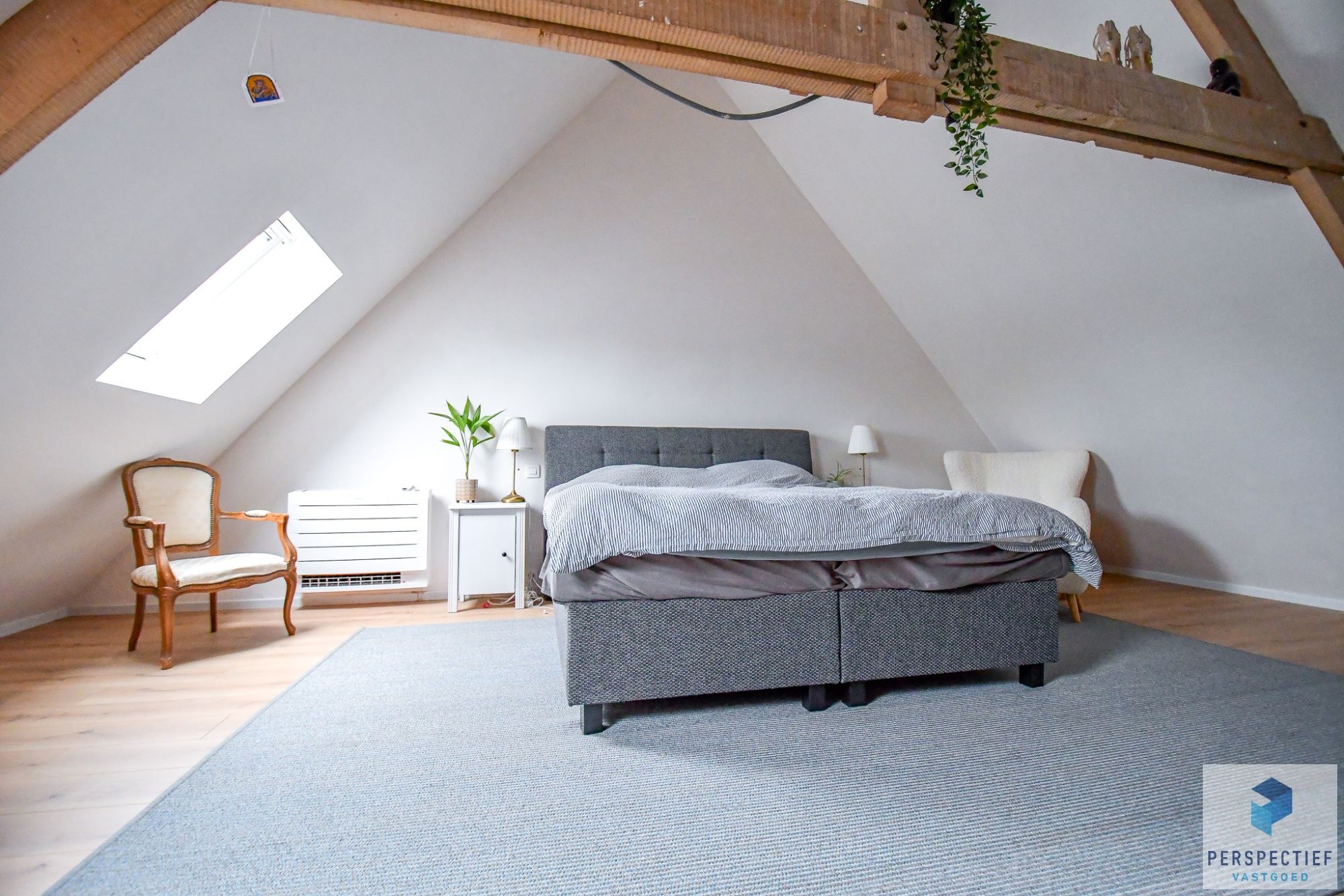 Uiterst GOED gelegen VERNIEUWDE woning met GROTE tuin foto 19