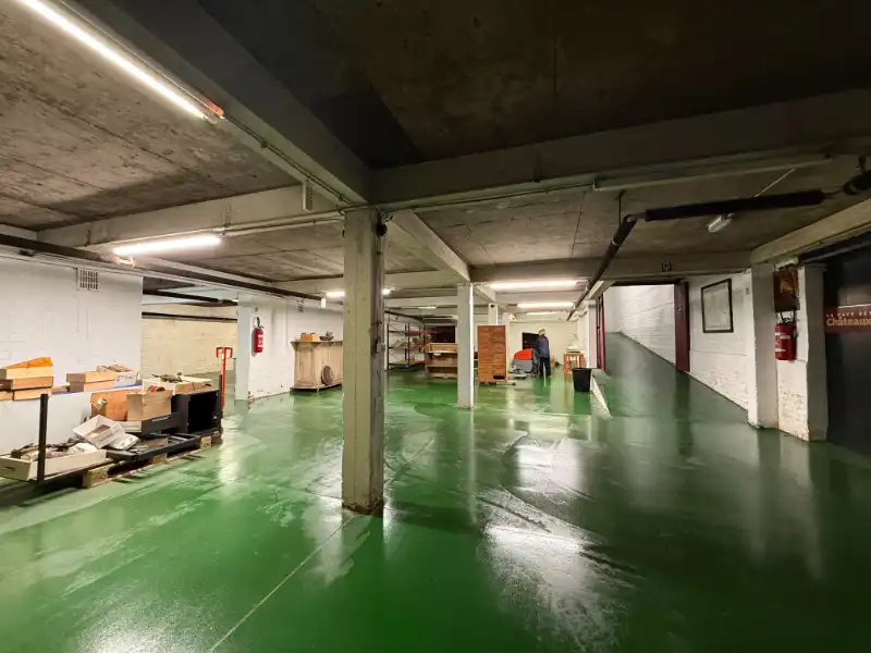 B2B winkel / magazijn met kantoren en parking – Sint-Amandsberg (Gent) foto 18