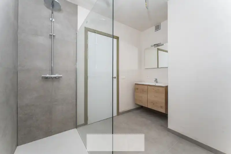 LAATSTE APPARTEMENT (6% BTW mogelijk) + COMMERCIËLE HANDELSRUIMTE TE KOOP foto 12