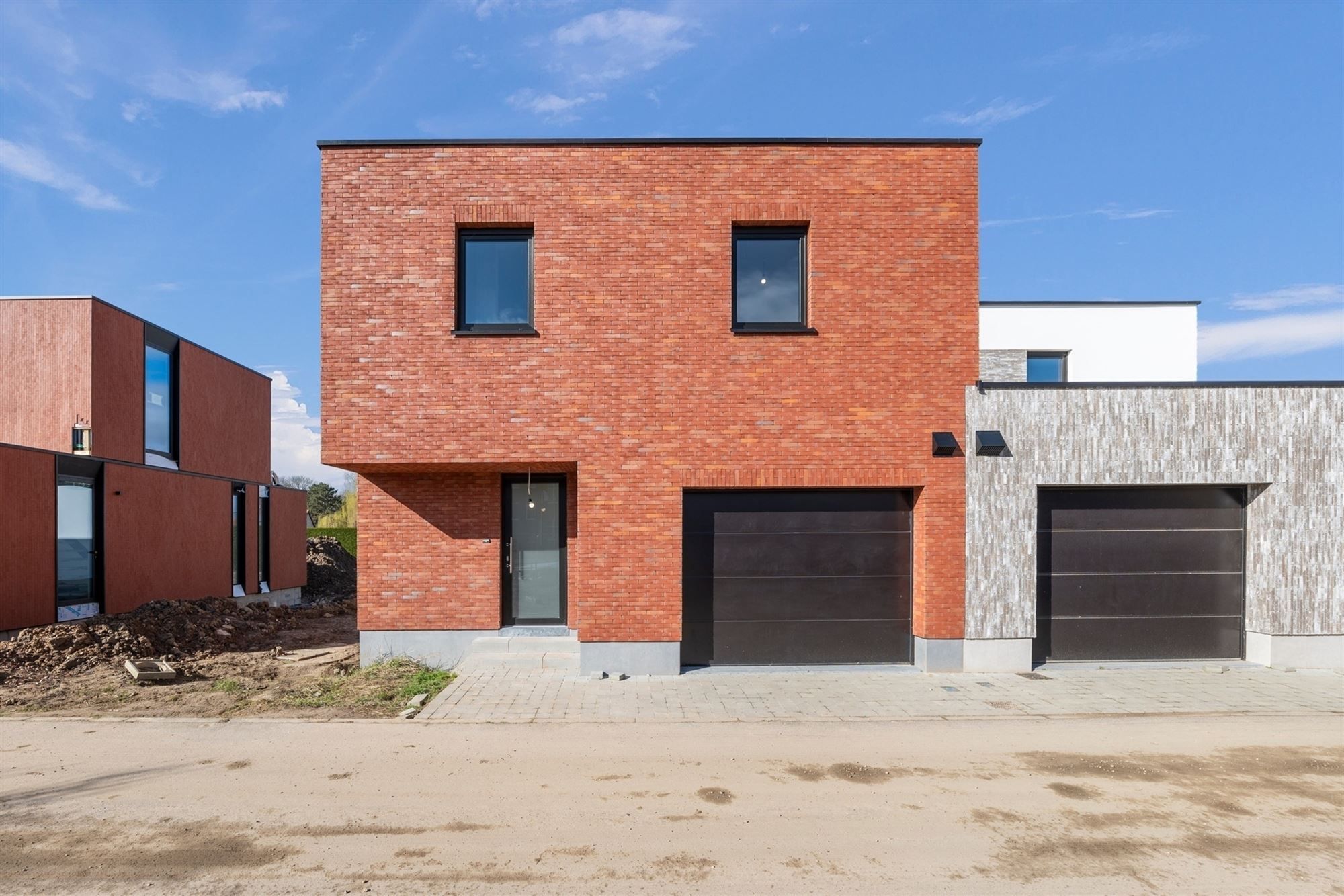 KNAPPE NIEUWBOUWWONING IN MODERNE STIJL IN HET LANDELIJKE GINGELOM  foto 2