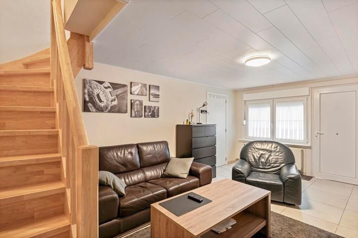 Instapklare woning met garage in hartje Putte – ideaal voor starters of investeerders foto 4